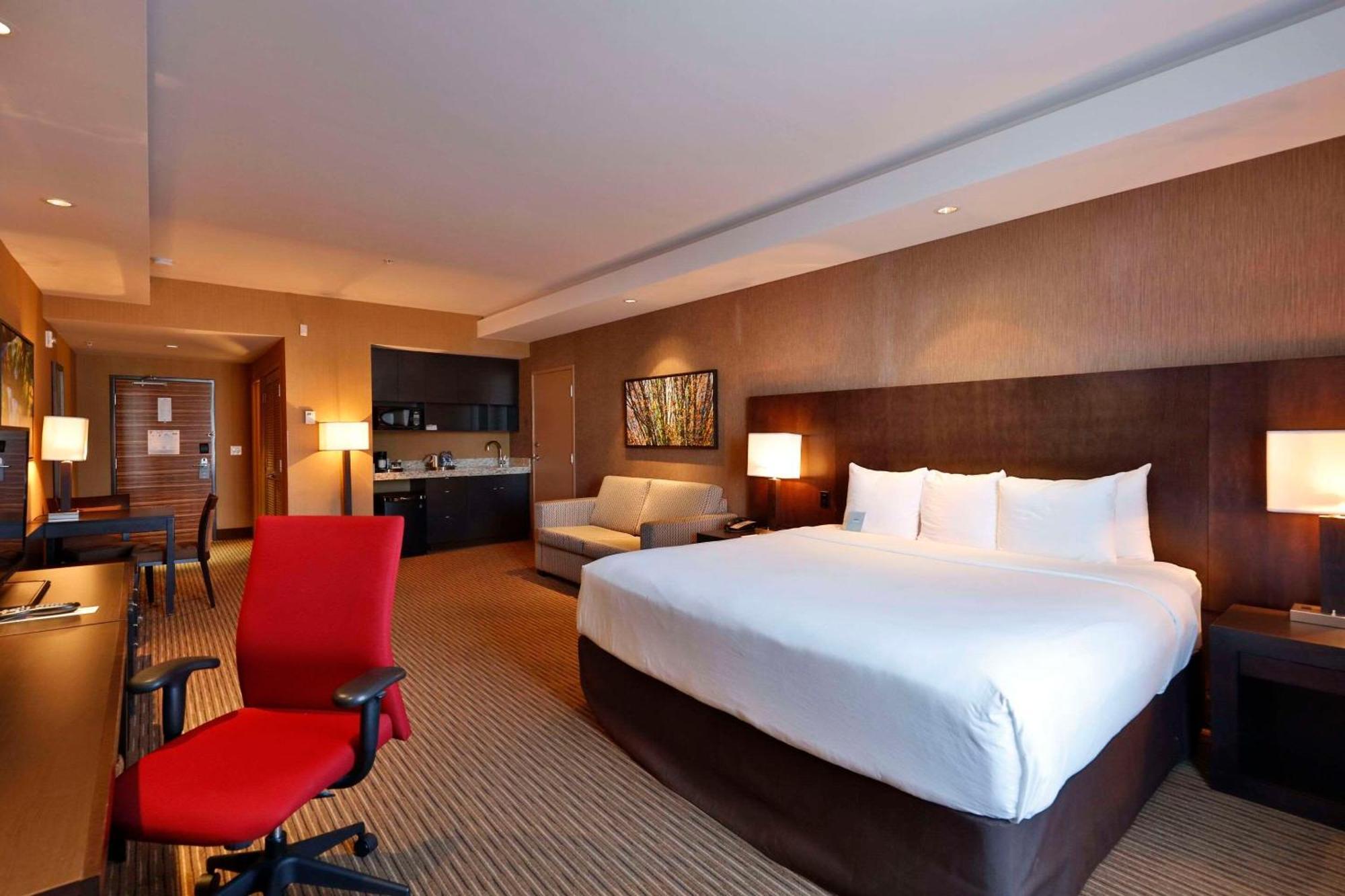 Edmonton Hotel & Convention Center إيدمونتون المظهر الخارجي الصورة