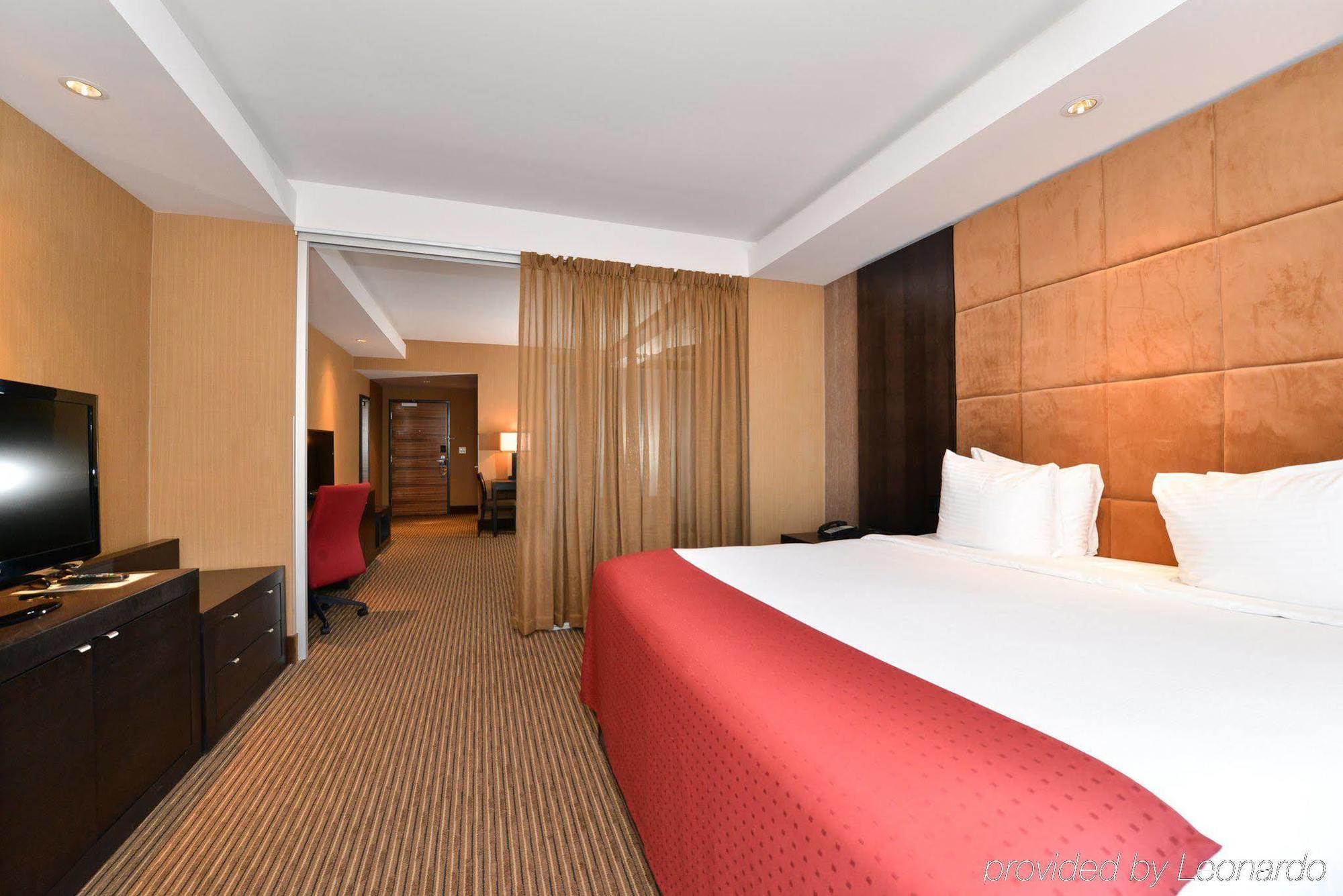 Edmonton Hotel & Convention Center إيدمونتون المظهر الخارجي الصورة