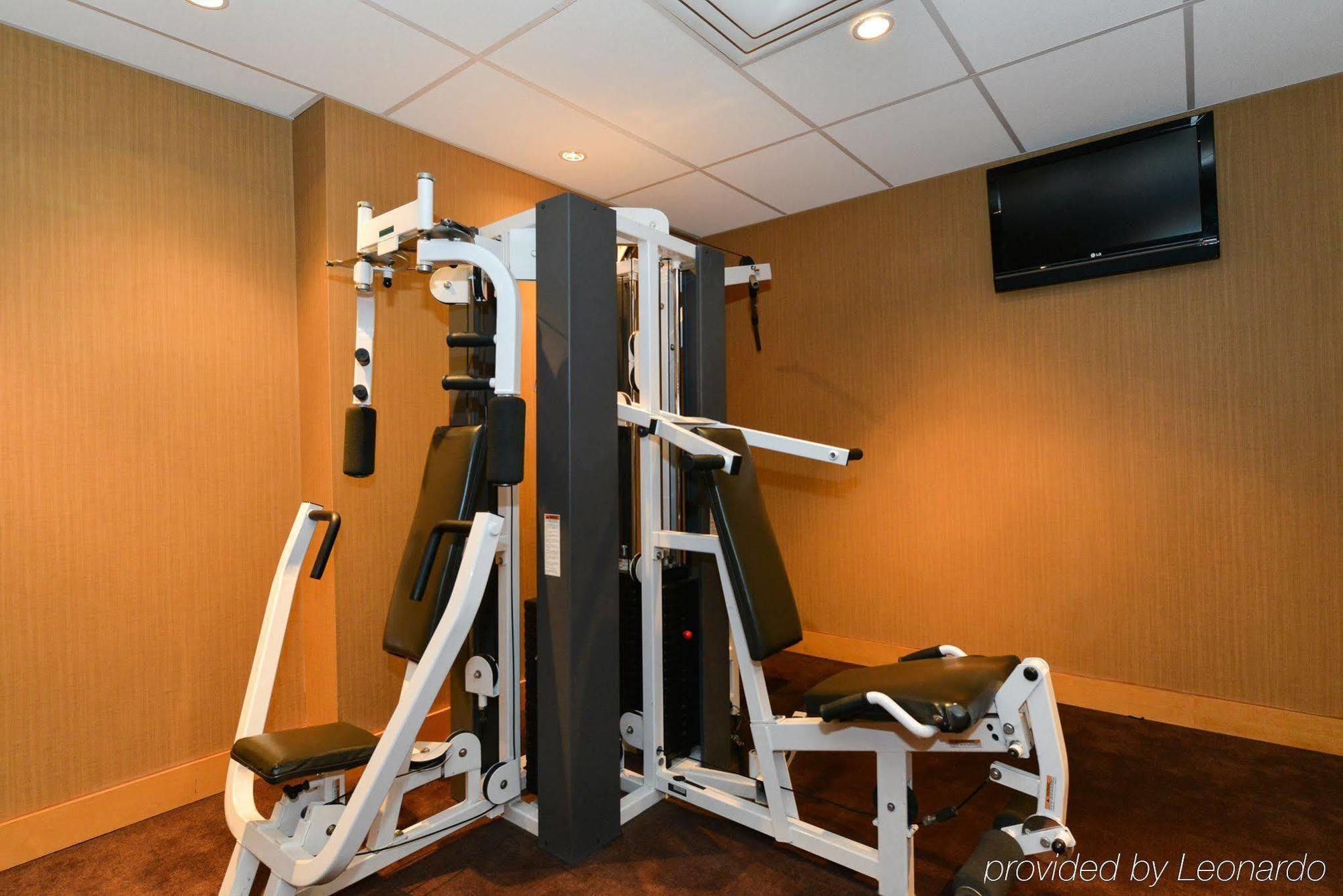 Edmonton Hotel & Convention Center إيدمونتون المظهر الخارجي الصورة